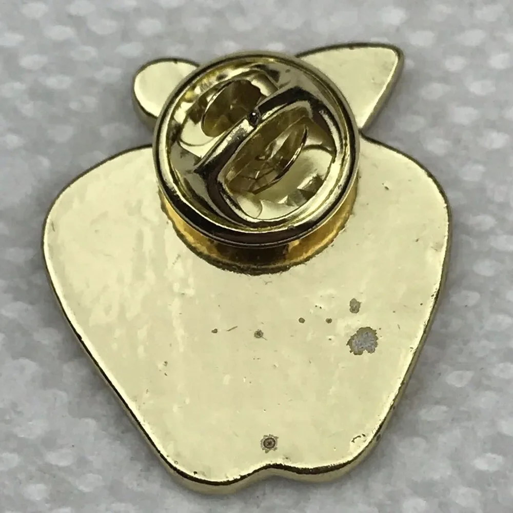 N/A vintage brooch